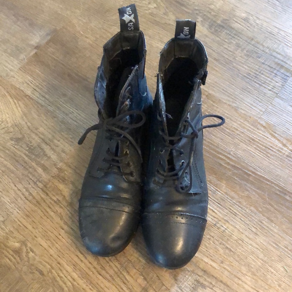 Saxton riding boots great condition